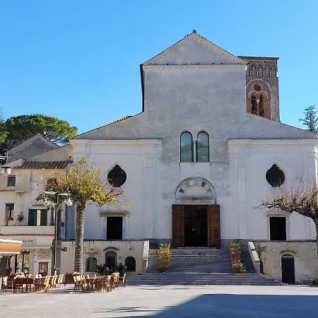 別荘 Symphony House *