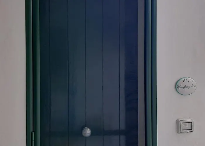 Symphony House * 라벨로